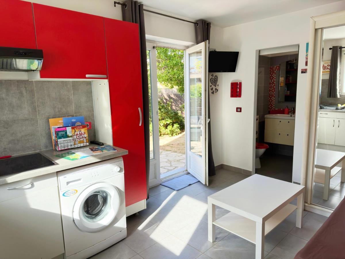 Studio Au Calme Tout Confort Proche Des Plages - Jardin Wifi Parking Fréjus Exterior photo