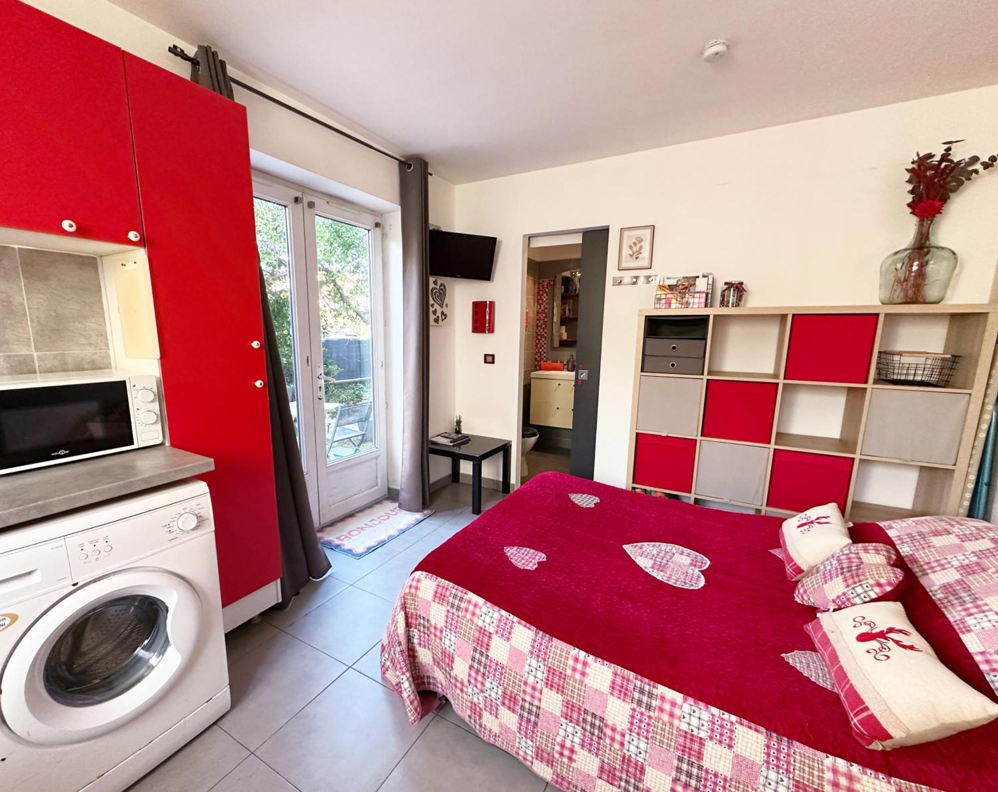 Studio Au Calme Tout Confort Proche Des Plages - Jardin Wifi Parking Fréjus Exterior photo