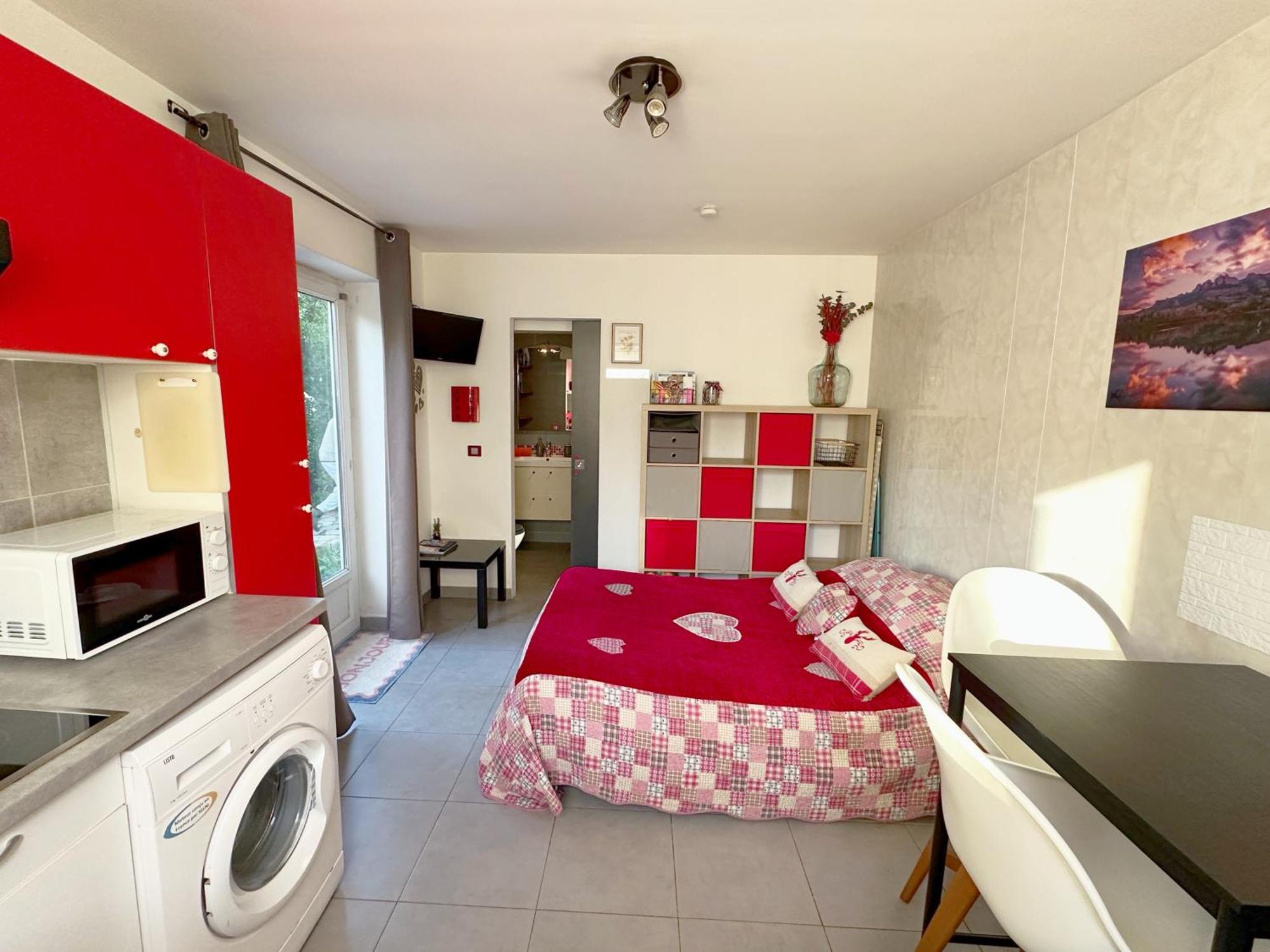 Studio Au Calme Tout Confort Proche Des Plages - Jardin Wifi Parking Fréjus Exterior photo